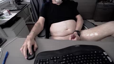 Snapshot of miamiguy141 chatting on December 18, 2025, 6:14 pm miamiguy141 online show from December 18, 2025, 6:14 pm