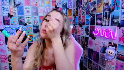 Snapshot of miamilas chatting on February 18, 2026, 2:57 pm miamilas online show from February 18, 2026, 2:57 pm