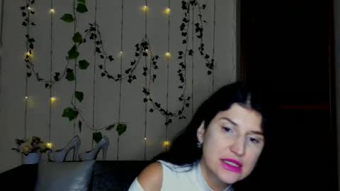 Snapshot of miamilff_sugar chatting on February 8, 2026, 12:19 pm Alianna online show from February 8, 2026, 12:19 pm