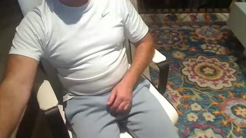 Snapshot of miamiwrestler chatting on February 22, 2026, 1:18 am miamiwrestler online show from February 22, 2026, 1:18 am