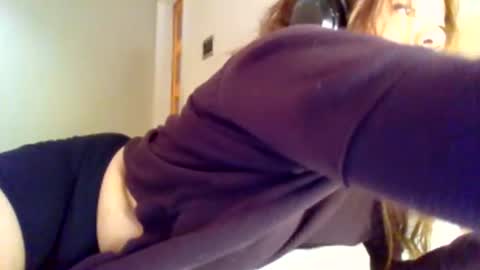 Snapshot of miamuffin8 chatting on December 8, 2024, 11:46 am MiaMuffn online show from December 8, 2024, 11:46 am