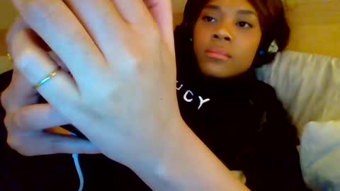 Snapshot of miamuffin8 chatting on December 22, 2024, 12:39 am MiaMuffn online show from December 22, 2024, 12:39 am