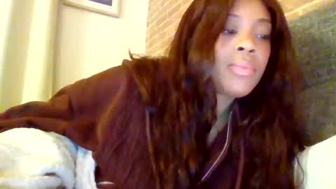 Snapshot of miamuffin8 chatting on October 9, 2025, 4:10 am MiaMuffn online show from October 9, 2025, 4:10 am