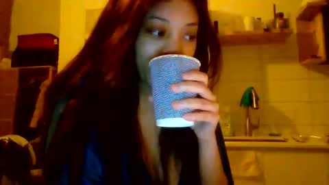 Snapshot of miamuffin8 chatting on April 8, 2026, 3:17 am MiaMuffn online show from April 8, 2026, 3:17 am