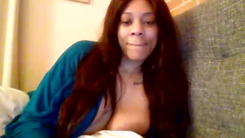 Snapshot of miamuffin8 chatting on April 14, 2026, 8:09 am MiaMuffn online show from April 14, 2026, 8:09 am