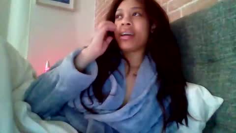 Snapshot of miamuffin8 chatting on April 21, 2026, 11:05 am MiaMuffn online show from April 21, 2026, 11:05 am