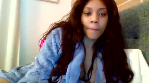 Snapshot of miamuffin8 chatting on May 8, 2026, 8:36 pm MiaMuffn online show from May 8, 2026, 8:36 pm