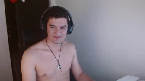 Snapshot of miaou_miaou chatting on March 8, 2026, 12:30 am miaou_miaou online show from March 8, 2026, 12:30 am