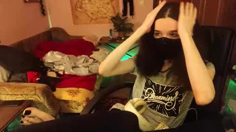 Snapshot of miaowhowl chatting on February 14, 2026, 8:05 pm Kristien online show from February 14, 2026, 8:05 pm