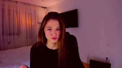 Snapshot of miapaw chatting on April 16, 2026, 7:36 pm Mia online show from April 16, 2026, 7:36 pm