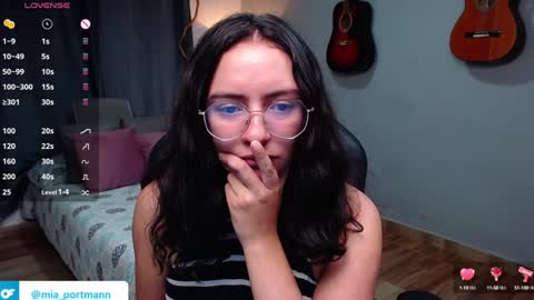 MIAPORTMANN online show from January 7, 2025, 3:12 pm