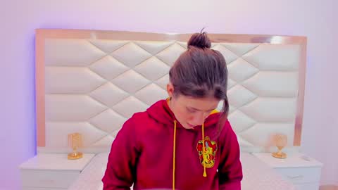 Sweetie Mia online show from January 25, 2025, 12:16 pm