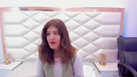 Sweetie Mia online show from February 4, 2025, 12:22 pm