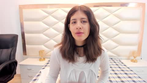 Sweetie Mia online show from February 6, 2025, 12:26 pm