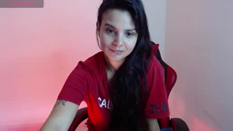 Snapshot of miarobinn_ chatting on November 22, 2025, 10:47 am miarobinn_ online show from November 22, 2025, 10:47 am