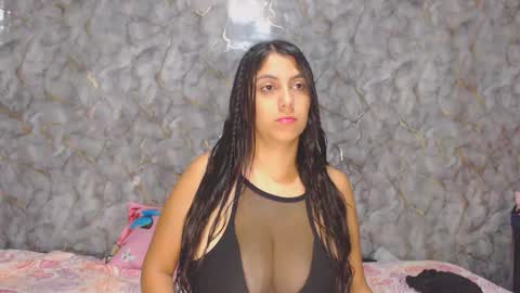 Snapshot of miarouse1531 chatting on December 2, 2025, 10:49 pm miarouse1531 online show from December 2, 2025, 10:49 pm