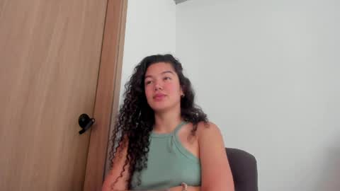 Mia Rouse online show from June 1, 2026, 3:03 pm