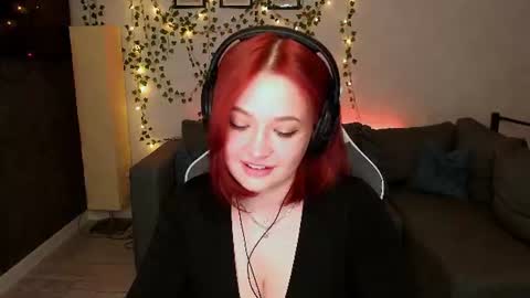 Mia Selene online show from June 18, 2026, 1:50 am