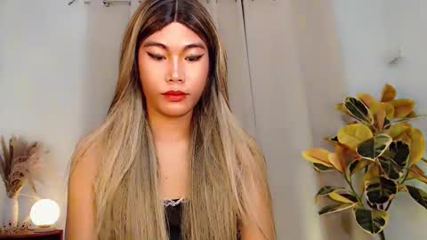 miasex980271 online show from April 7, 2026, 8:31 pm