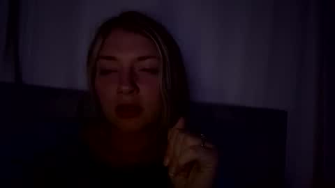 miasmith_001 online show from May 19, 2026, 1:56 am