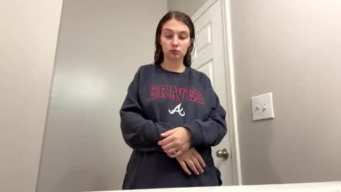 miasmith_001 online show from May 21, 2026, 10:28 pm