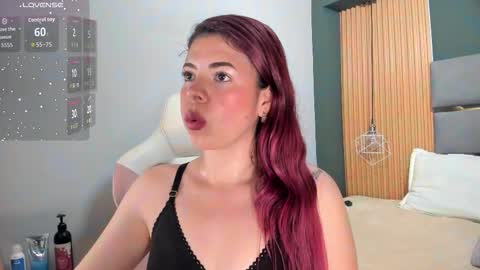 Snapshot of miatorres4 chatting on March 17, 2026, 3:33 am miatorres4 online show from March 17, 2026, 3:33 am