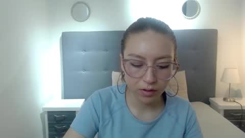 mia vega online show from January 9, 2026, 7:59 pm