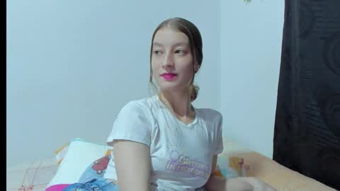  Chloe  online show from February 18, 2026, 12:17 am