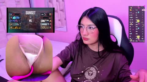 Snapshot of miavoss_ chatting on January 19, 2025, 4:44 am mia online show from January 19, 2025, 4:44 am