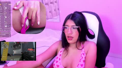 Snapshot of miavoss_ chatting on February 1, 2025, 10:37 am mia online show from February 1, 2025, 10:37 am