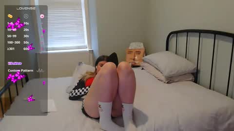 Snapshot of miawallace__ chatting on February 11, 2025, 3:08 pm Mia online show from February 11, 2025, 3:08 pm
