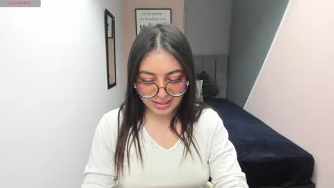 Snapshot of miawils_ chatting on February 5, 2025, 1:47 am M I A W I L S online show from February 5, 2025, 1:47 am