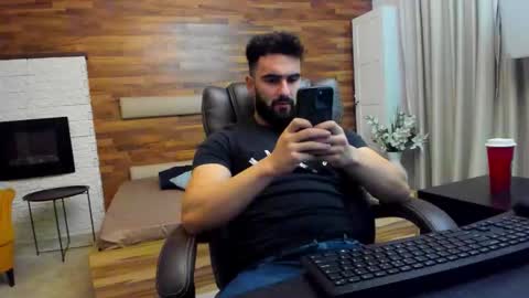 MicahLane online show from November 25, 2025, 5:07 am