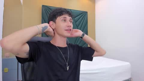 Michael online show from December 19, 2025, 12:01 pm