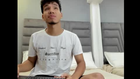 Snapshot of michael__ross chatting on January 13, 2026, 11:48 am Michael Ross online show from January 13, 2026, 11:48 am