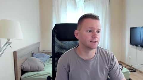 Snapshot of michael_birkin chatting on September 11, 2025, 4:23 am Michael Birkin online show from September 11, 2025, 4:23 am