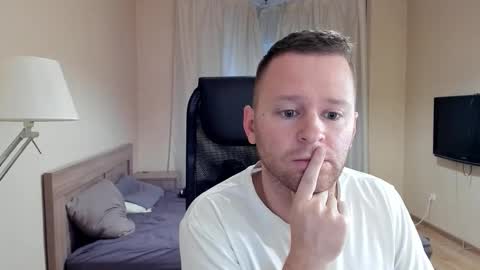 Snapshot of michael_birkin chatting on October 4, 2025, 4:32 am Michael Birkin online show from October 4, 2025, 4:32 am