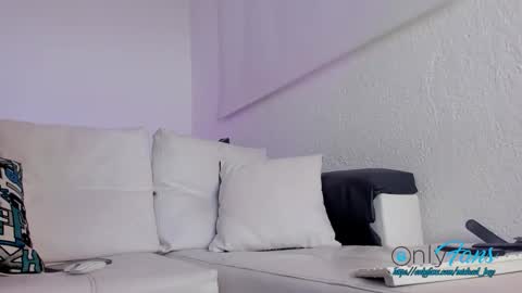 Snapshot of michael_boy88_ chatting on March 21, 2026, 8:01 pm Michael Boy online show from March 21, 2026, 8:01 pm