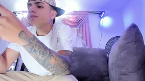 Snapshot of michael_boy88_ chatting on May 16, 2026, 6:28 pm Michael Boy online show from May 16, 2026, 6:28 pm