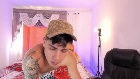 Snapshot of michael_boy88_ chatting on May 19, 2026, 7:53 pm Michael Boy online show from May 19, 2026, 7:53 pm
