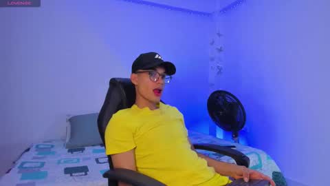 Snapshot of michael_jordan_xxx chatting on October 23, 2025, 3:06 am JORDAN online show from October 23, 2025, 3:06 am