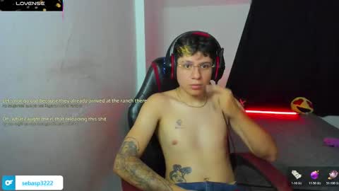 michael independent model  online show from November 8, 2025, 12:33 am