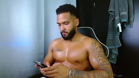 Snapshot of michael_maximo chatting on February 22, 2026, 8:57 am maximo online show from February 22, 2026, 8:57 am