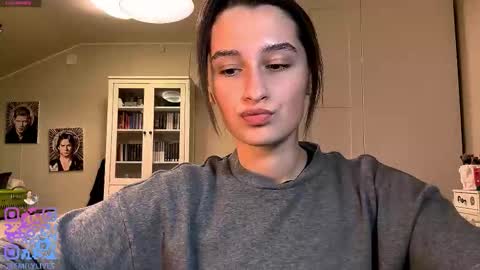 Emily online show from December 16, 2025, 4:12 pm