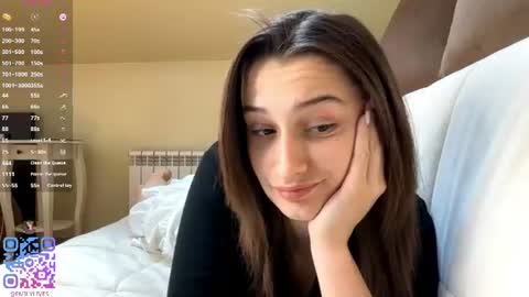Snapshot of michael_pors chatting on June 13, 2026, 10:13 am Emily online show from June 13, 2026, 10:13 am