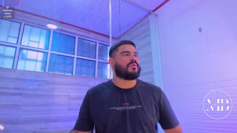 Snapshot of michaelbear_ chatting on October 12, 2025, 12:15 pm Michael online show from October 12, 2025, 12:15 pm