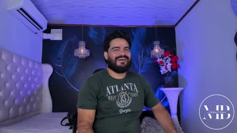 Snapshot of michaelbear_ chatting on March 4, 2026, 1:50 pm Michael online show from March 4, 2026, 1:50 pm