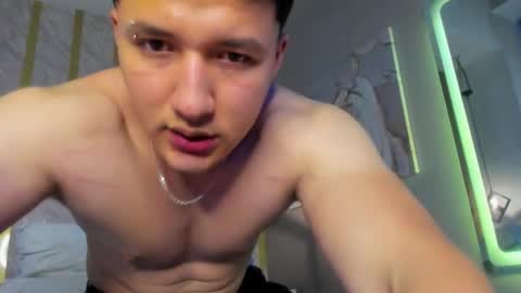 MichaelConnor  online show from December 17, 2024, 12:00 pm