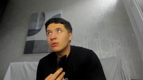 MichaelConnor  online show from December 27, 2024, 11:50 am