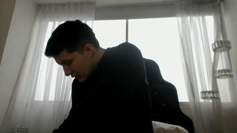 MichaelConnor  online show from December 29, 2024, 12:01 pm